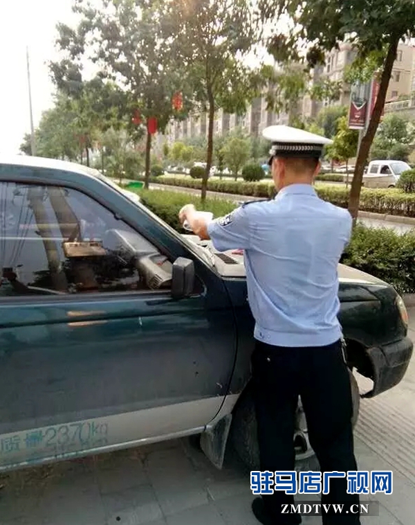 中心城區交通整治動真格 5000多輛違停車被貼條