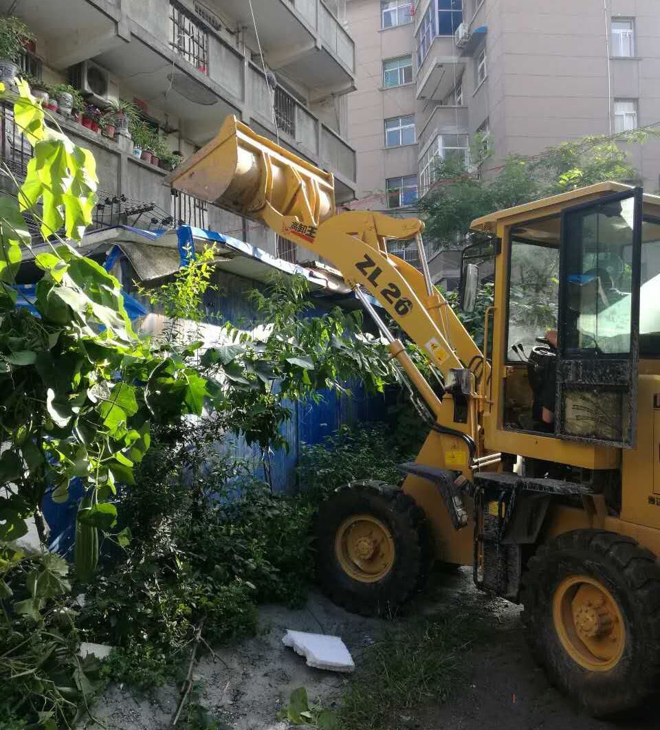 拆除小區違章建筑 還居民宜居環境