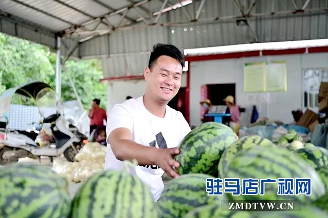 梁永飛：帶著鄉親一起“飛”的90后