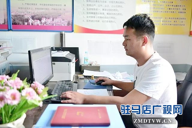 梁永飛：帶著鄉親一起“飛”的90后