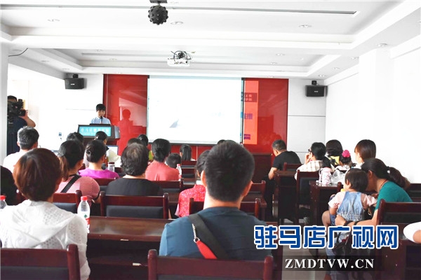 第二期蔡司全飛秒手術直播在駐馬店眼科醫院圓滿舉行