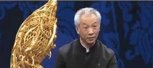 小伙鑒寶估價20萬，觀眾當場就想買，專家：你少說了幾個零 