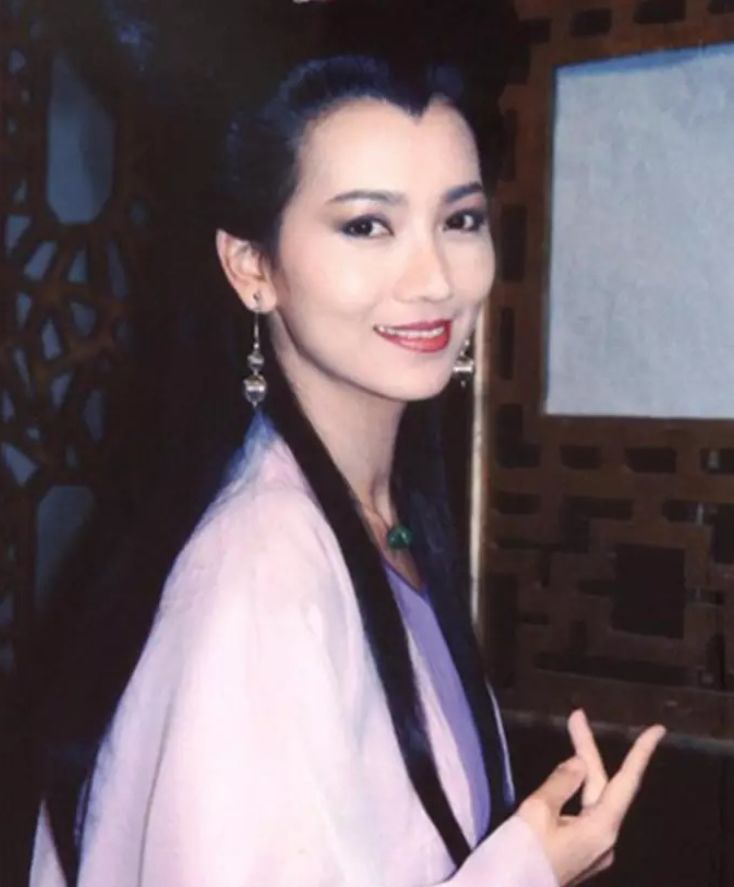 雷峰塔下真的壓著白娘子 考古專家打開地宮, 還真發現了不少蛇! 