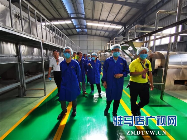 河南李三食品 (遂平）新廠開業慶典暨愛心資助貧困大學生啟動儀式溫情啟幕