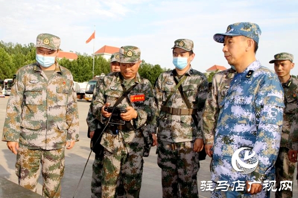 省軍區考評組到驛城區檢查民兵綜合建設工作