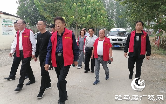 駐馬店民間慈善組織開展“雙節”送溫暖活動