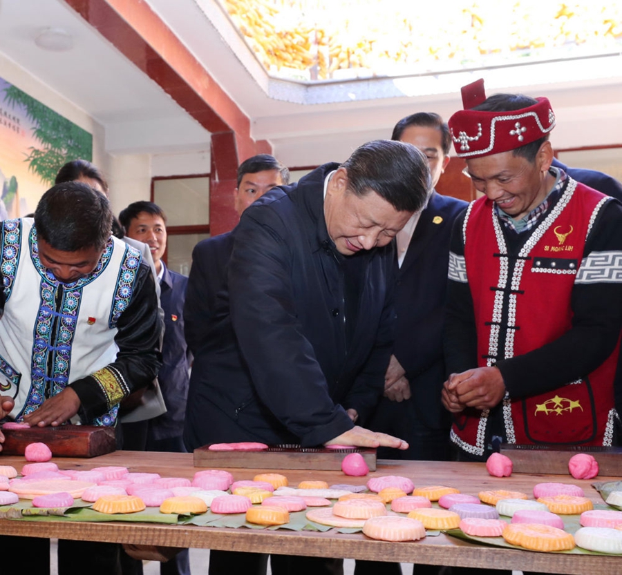 習近平與人民在一起的春節暖心瞬間