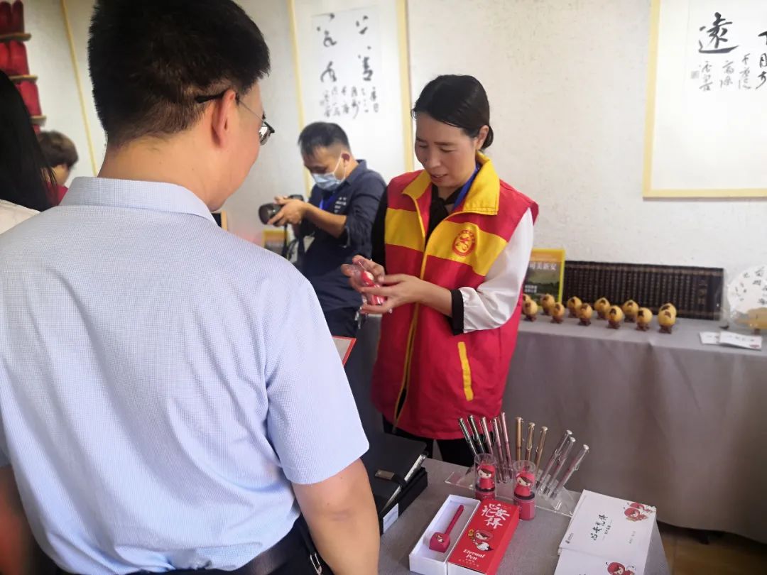 2021年中國農民豐收節洛陽市慶?；顒釉谛掳才e行