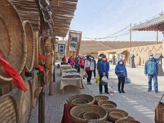 疫情“風暴眼”中的額濟納旗旅游業還好嗎