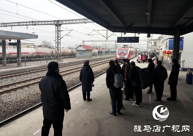 元宵節鐵路運輸平穩有序 共發送旅客11000人次