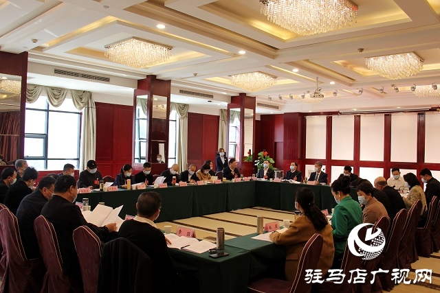 駐馬店市政協委員分組討論政府工作報告和計劃、財政等報告