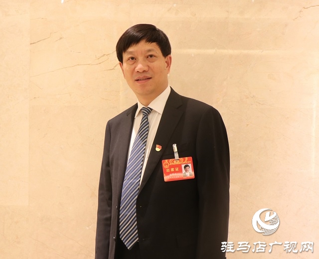 駐馬店市人大代表孫群杰：建立中小學校長教師交流輪崗制 促進中小學校教育優質均衡