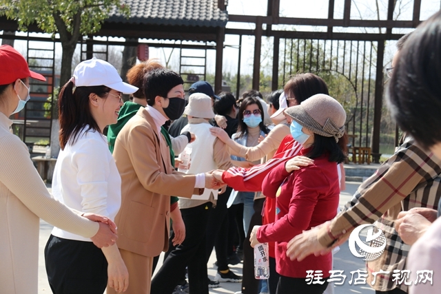 經濟開發區舉辦慶“三八”婦女節趣味拓展團建活動
