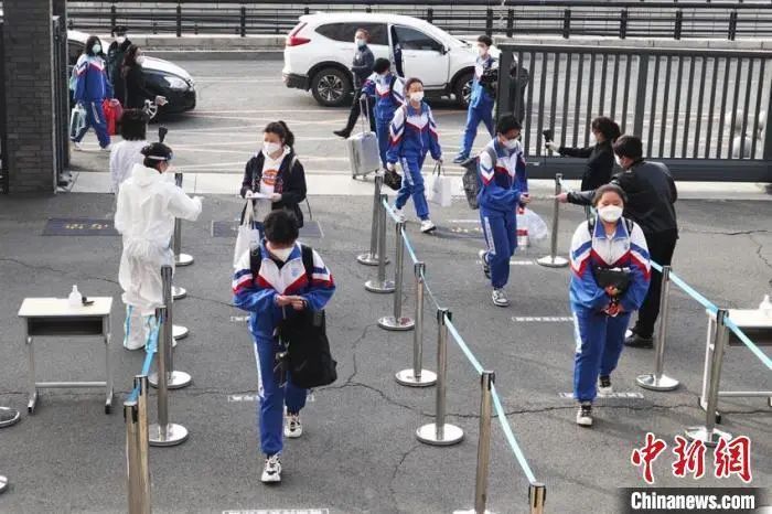 高考進入倒計時，滯留外地的考生怎么辦？