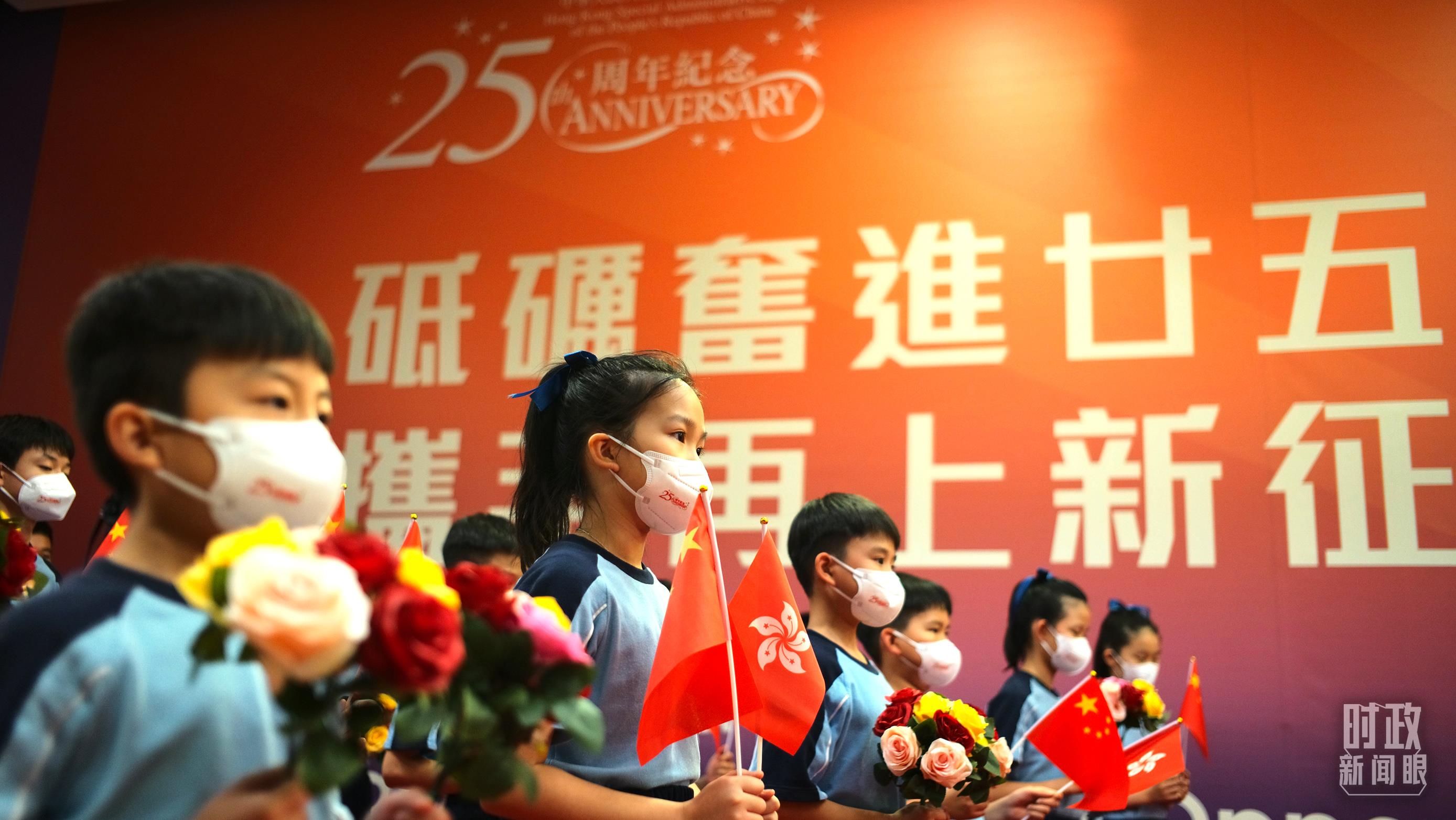 時政新聞眼丨習近平主席第10次發表新年賀詞：“讓明天的中國更美好”|獨家看點|習主席書架上的照片上新了