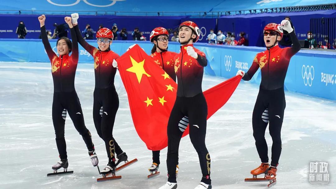 時政新聞眼丨習近平主席第10次發表新年賀詞：“讓明天的中國更美好”|獨家看點|習主席書架上的照片上新了