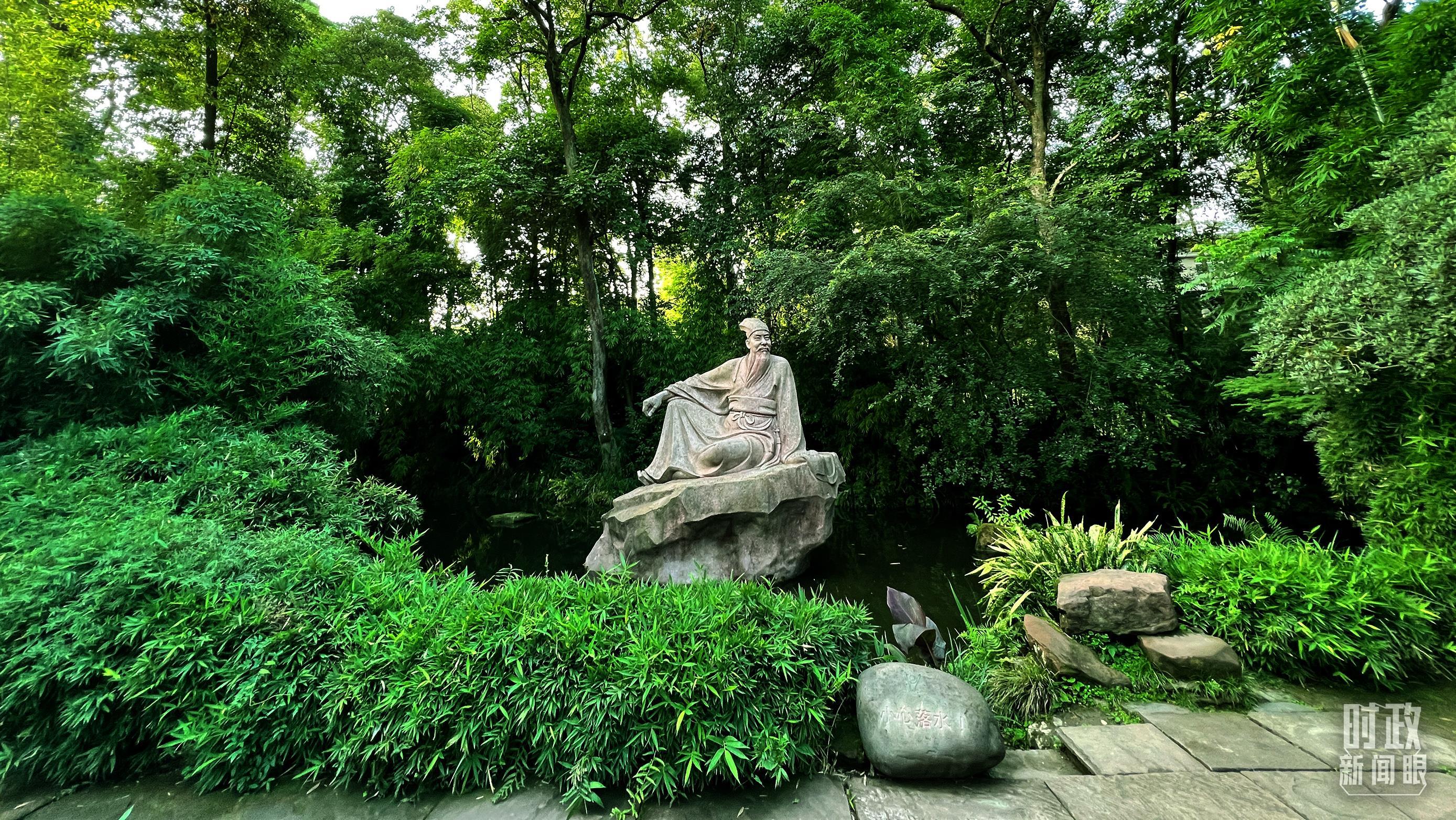 時政新聞眼丨習近平主席第10次發表新年賀詞：“讓明天的中國更美好”|獨家看點|習主席書架上的照片上新了