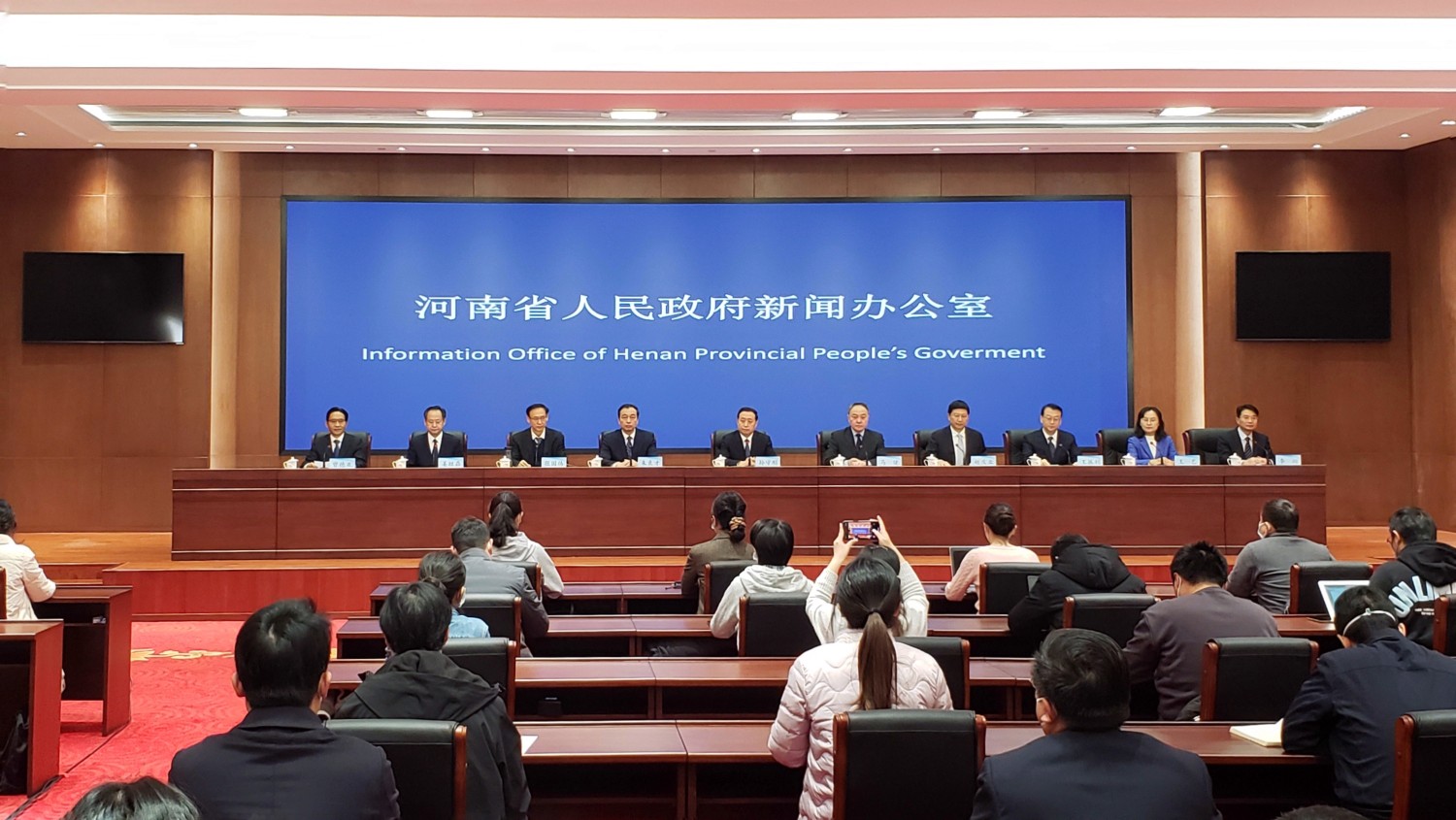 全年經濟總量有望邁上6萬億臺階！2022年河南前三季度GDP同比增長3.7%