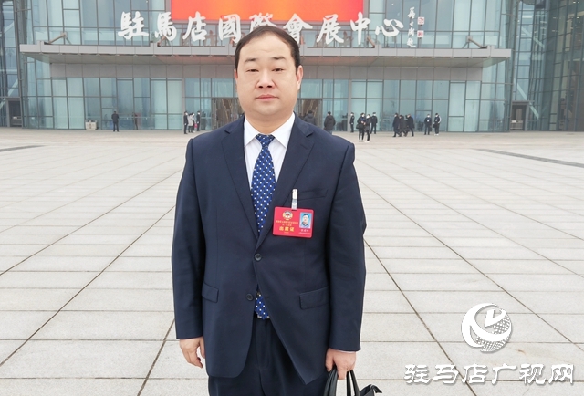 政協委員張建峰：緊緊抓住豫酒振興時機 推動地產品牌振興駐酒