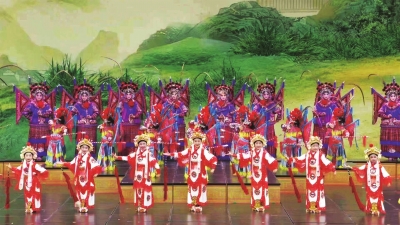在央視春晚演唱豫劇《花木蘭》的演員中，有4個娃來自河南鄭州