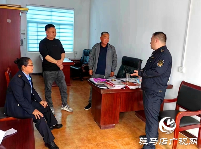 確山縣：法律咨詢到社區 技術服務助三農