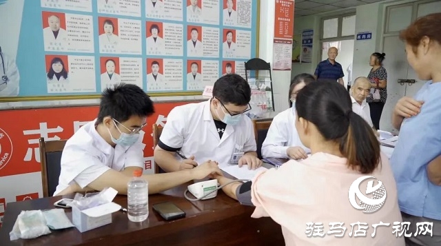  駐馬店市紅十字協會攜手武漢亞洲心臟病醫院、駐馬店廣濟醫院心臟中心專家深入泌陽縣賒灣鎮送健康