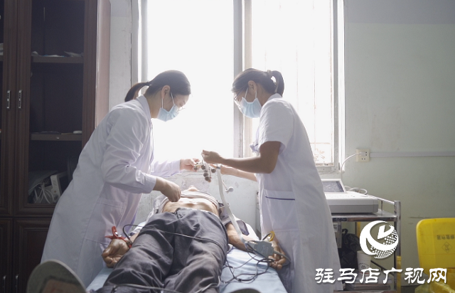  駐馬店市紅十字協會攜手武漢亞洲心臟病醫院、駐馬店廣濟醫院心臟中心專家深入泌陽縣賒灣鎮送健康