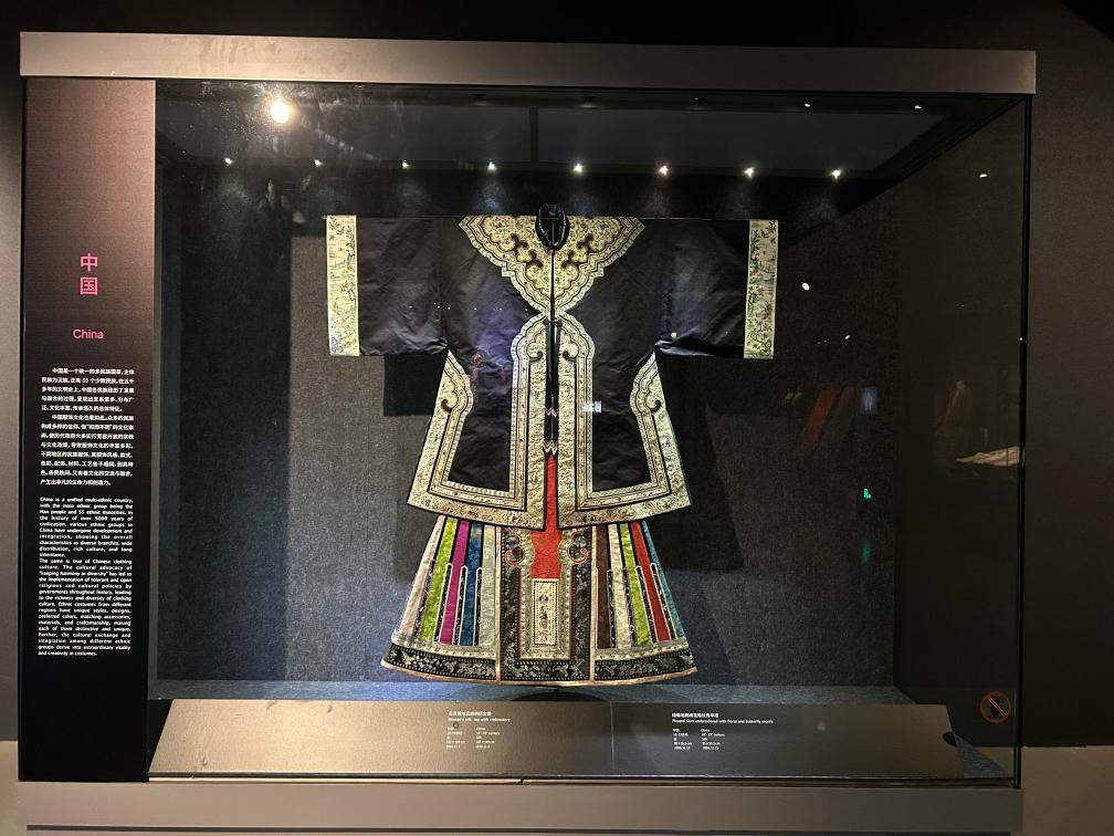 亞洲服飾展亮相杭州：霓裳五彩，東方貢獻