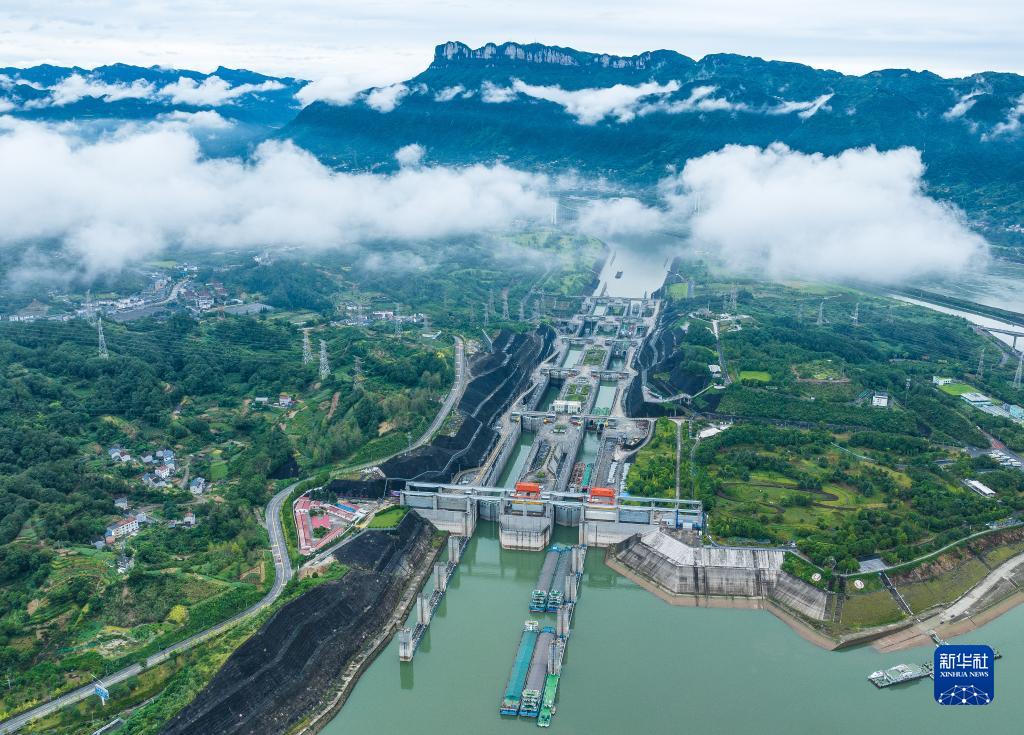 三峽船閘單月貨運量首次突破1500萬噸