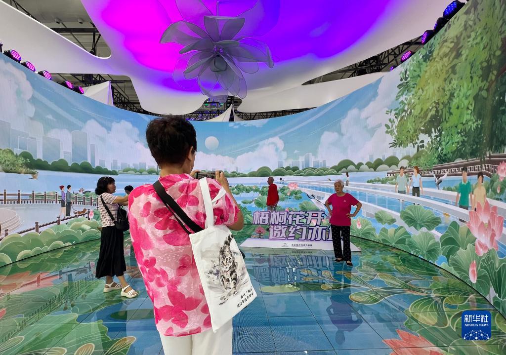 服貿會上的虛擬世界