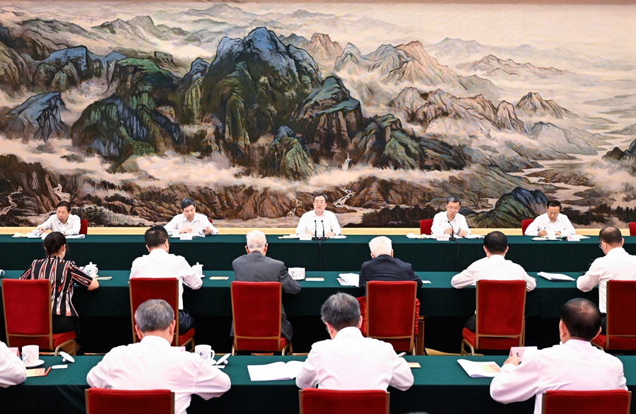 習近平致信全國優秀教師代表強調 大力弘揚教育家精神 為強國建設民族復興偉業作出新的更大貢獻 向全國廣大教師和教育工作者致以節日問候和誠摯祝福