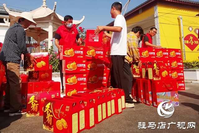 中秋時節獻愛心 敬老院里暖意濃