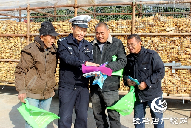平輿縣公安局交警大隊：冬季宣傳不停歇 守護鄉村平安路