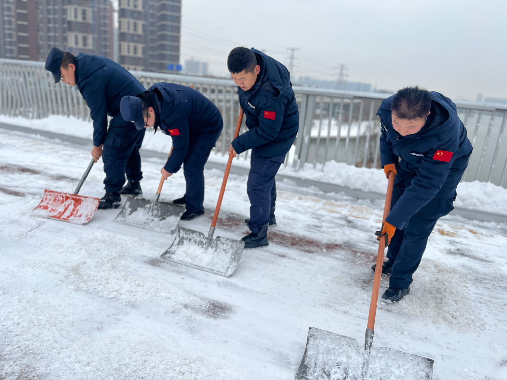 寒潮降雪來襲 多地多措并舉保民生