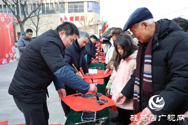 上蔡縣：用筆墨承載祝福，以春聯展望新愿