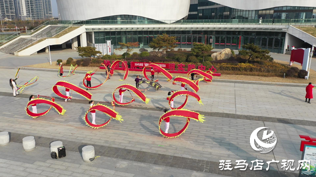 泌陽縣開展“強國復興有我”群眾文化快閃活動