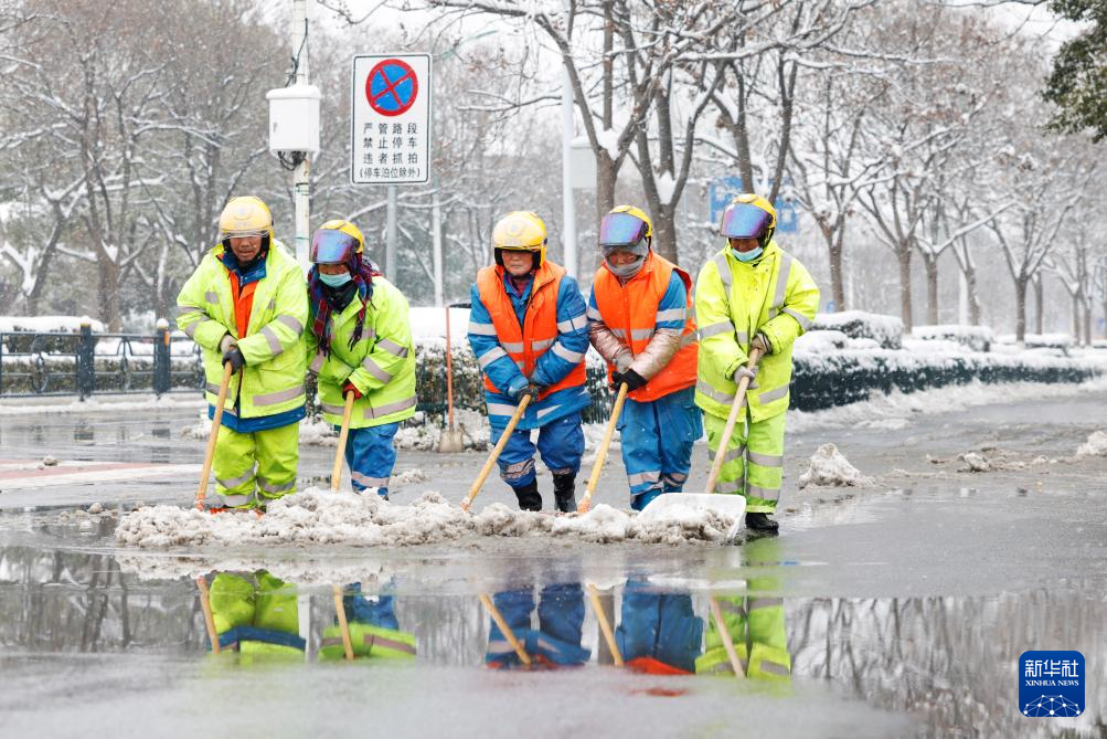 各地積極應對低溫雨雪天氣