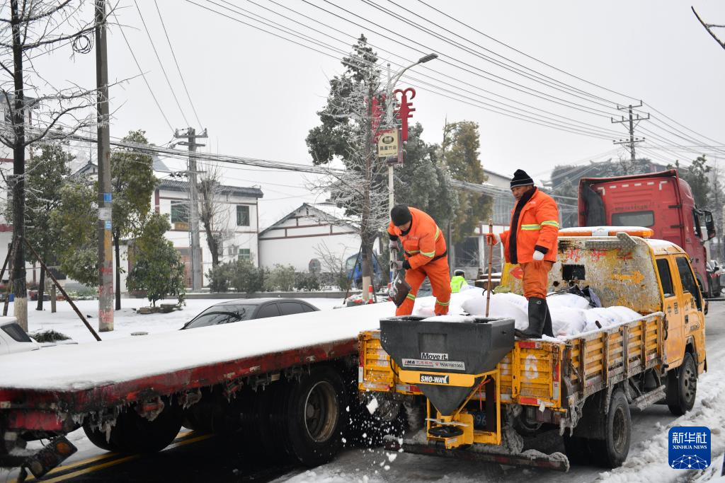 各地積極應對低溫雨雪天氣