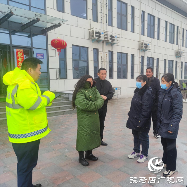 汝州女子冰凍天氣被高速收費站暖心救援！為高速工作人員點贊！
