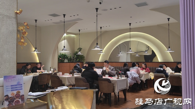 春節假期 我市消費市場火爆