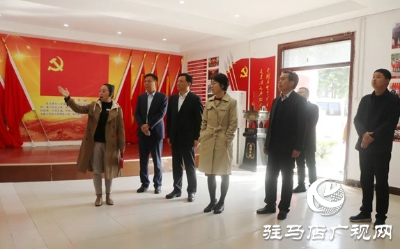 西平縣委書記侯公濤一行蒞臨棠河集團酒業公司調研指導工作