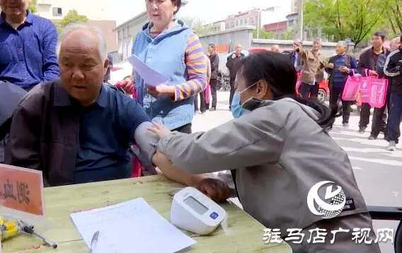 上蔡縣優撫對象喜獲義診藥品