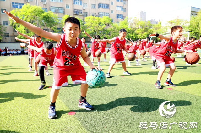 駐馬店實驗小學快樂健身節舉行