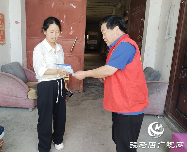 駐馬店經濟開發區賈莊居委會開展抵制高額彩禮宣傳活動