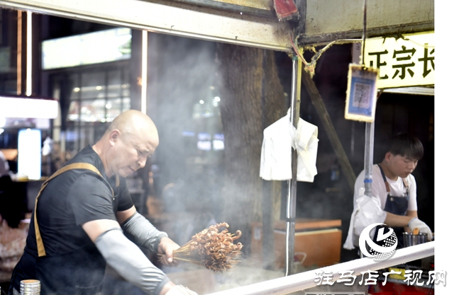 平輿縣開展規范夜市攤點經營專項行動
