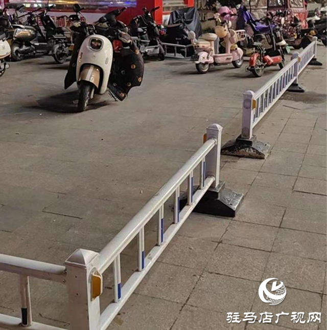 駐馬店經濟開發區數字城管指揮中心：高效處置護欄破損 保障市民出行安全