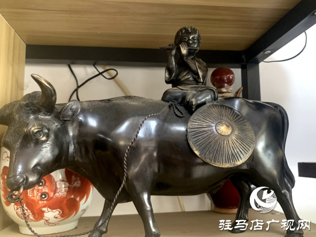 扎根天中大地的雕塑藝術家張愛武