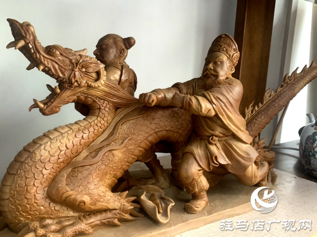 扎根天中大地的雕塑藝術家張愛武