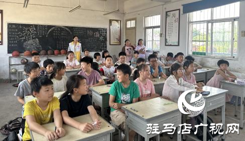 駐馬店市橄欖枝社會工作服務中心開展困境兒童關愛活動
