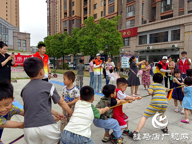 天中義工聯合會： 牽手慶“六一” 真情暖童心